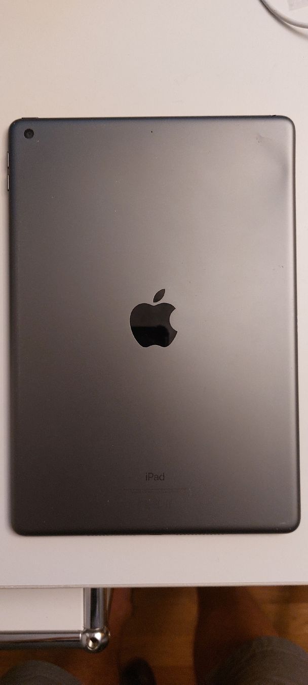 Apple Tablettes PC: Apple Ipad 128GB 7th Generation – D'occasion à Thun par bernhard76 2