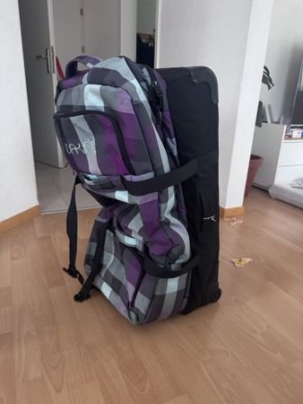 Dakine Reisetasche mit Rollen kariert im guten Zustand