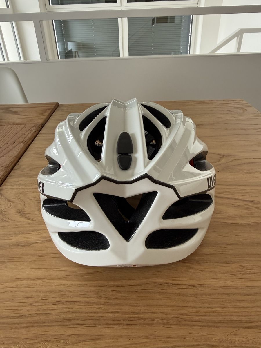 Uvex Helme: Uvex Velohelm weiss – Gebraucht aus Zürich von janni_jj12 1