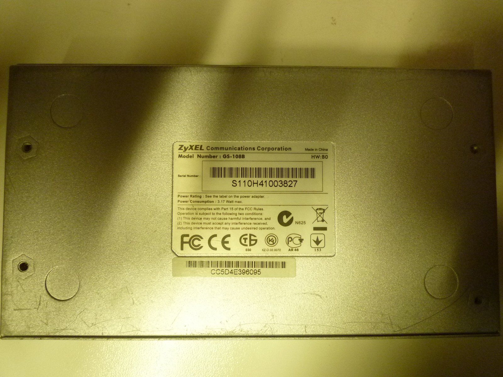 Zyxel Modem & Router: Switch ZYXTEL 8Port Model G5 108 B – Usato da Sissach venduto da Gruetter-Moto-Center 3