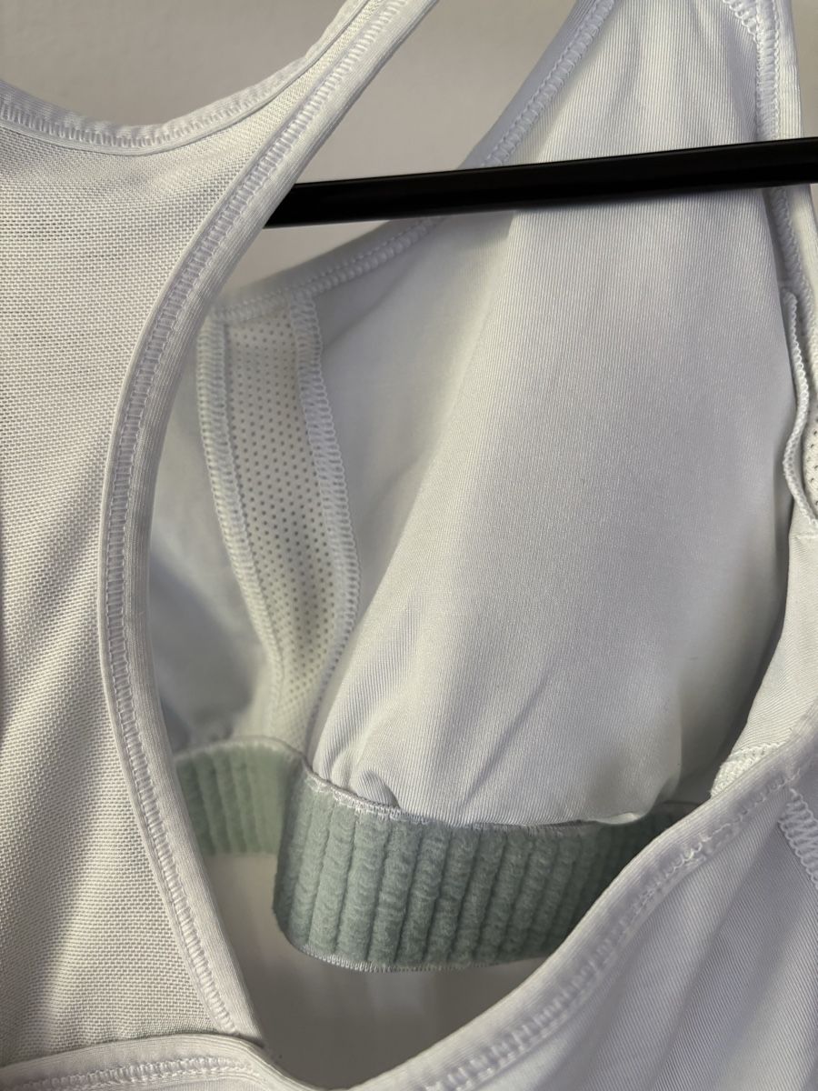 Nike T-Shirts: Nike Sportshirt – Gebraucht aus Kaltbrunn von celiabernet 3