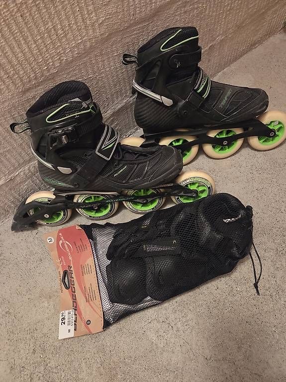 Pattini in linea & Pattini a rotelle: Rollerblades 40.5 inkl. Schoner-Set - top Zustand – Usato da Winterthur venduto da Janine18 1