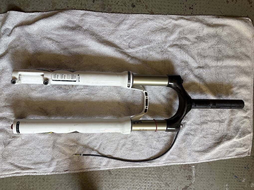 Pièces détachées: Rock Shox SID Worldcup 26" – D'occasion à Solothurn par Kuesel1 1