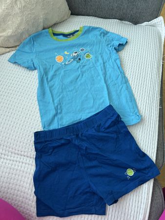 SOMMER PYJAMA WELTALL WIE NEU GR 122/128