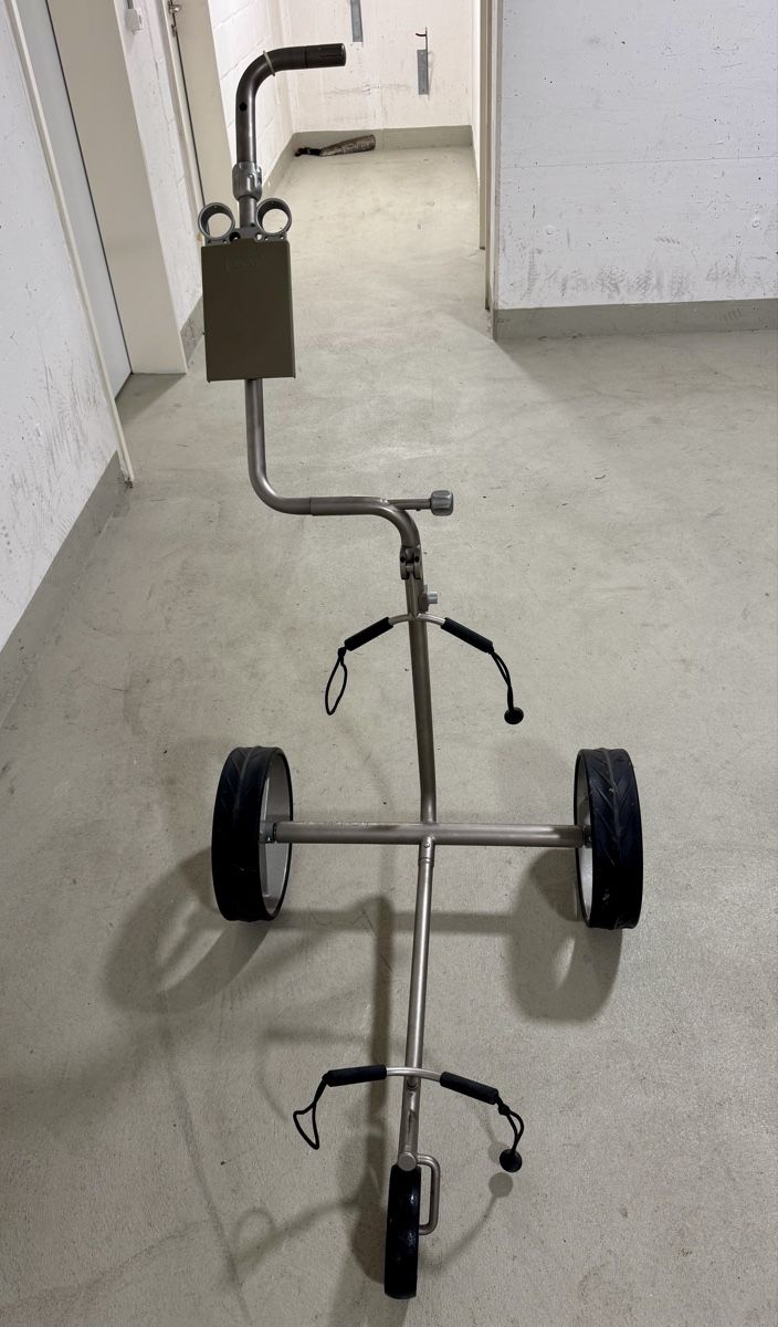 Jucad Trolley: JuCad drive Titan elektro Trolley – Usato da Neerach venduto da Dgrillitsc