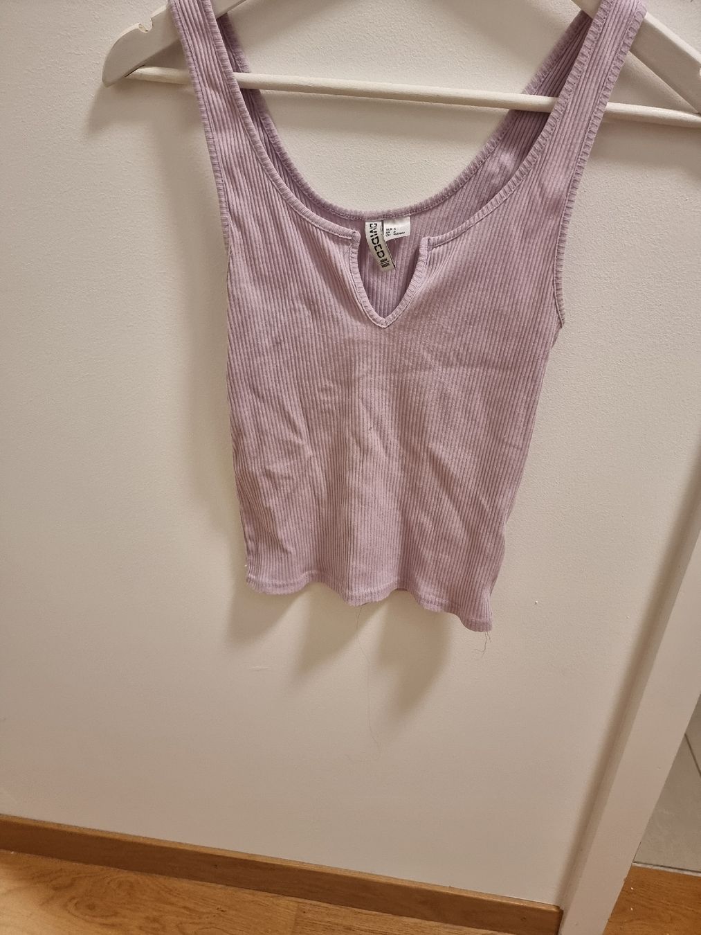 H&M Top: Lila Top – Usato da Altstätten SG venduto da melii._.98