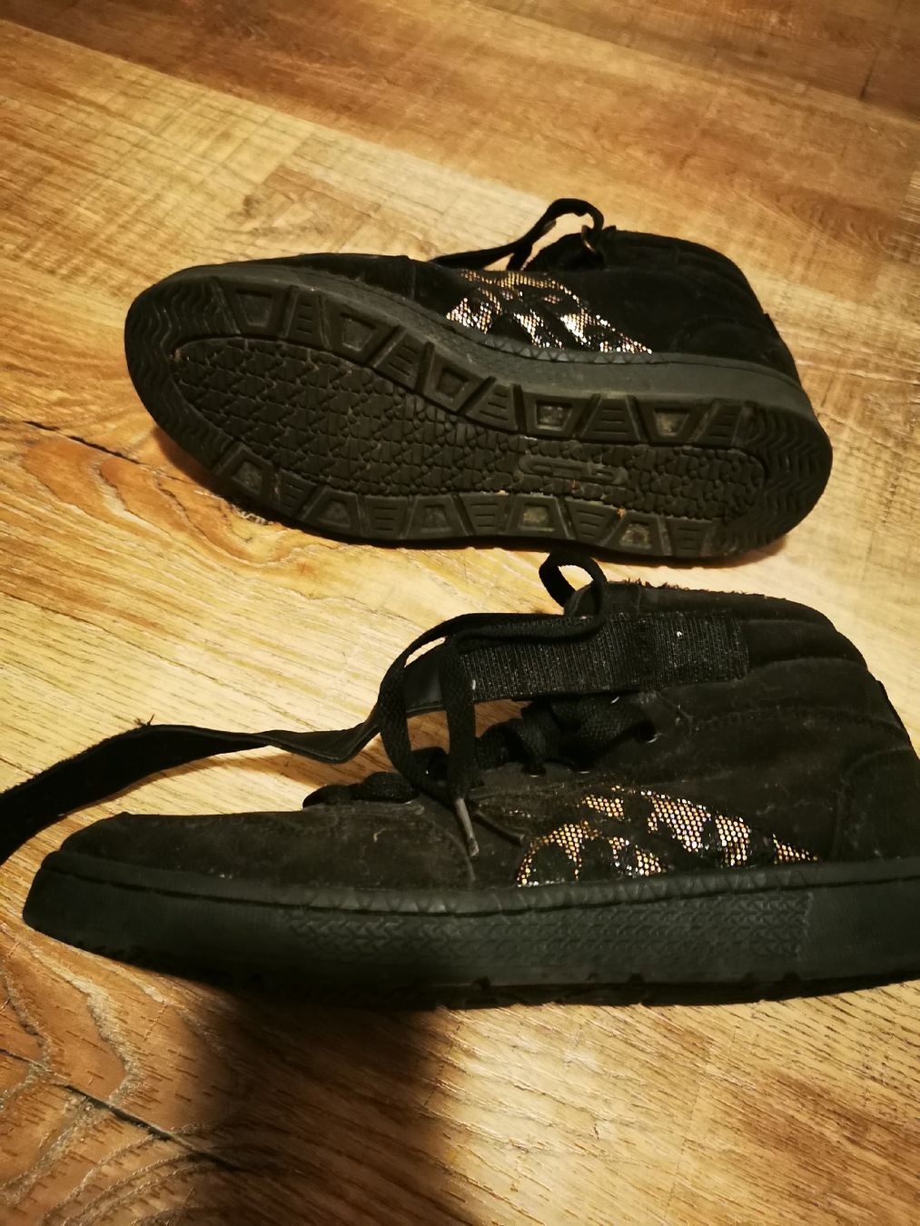 Scarpe da donna: Schuhe – Usato da Balsthal venduto da Leila_Luna 1
