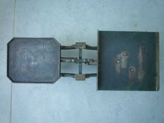 Bilance e pesi: ANCIENNE PETITE BALANCE 3 kg – Usato da Cortaillod venduto da Matteo18 6
