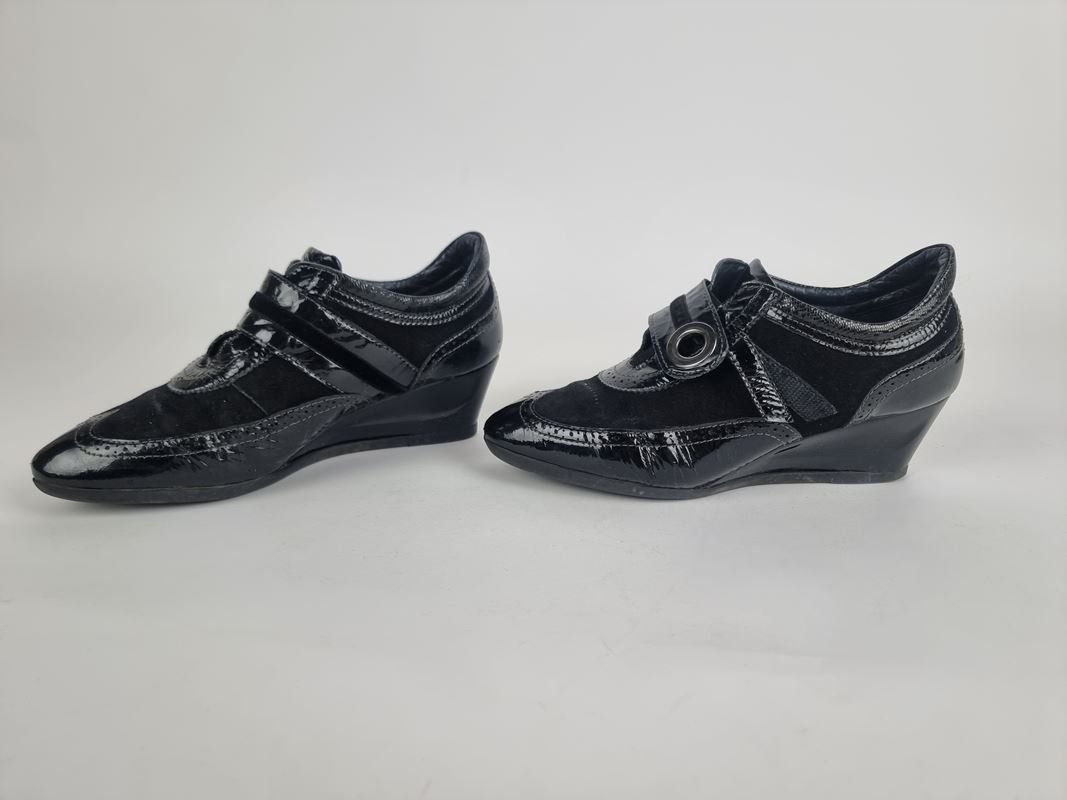 Geox Scarpe da donna: Schwarze Absatzschuhe gr. 38 Damen – Usato da Urtenen-Schönbühl venduto da Restwert_Schoenbuehl 1