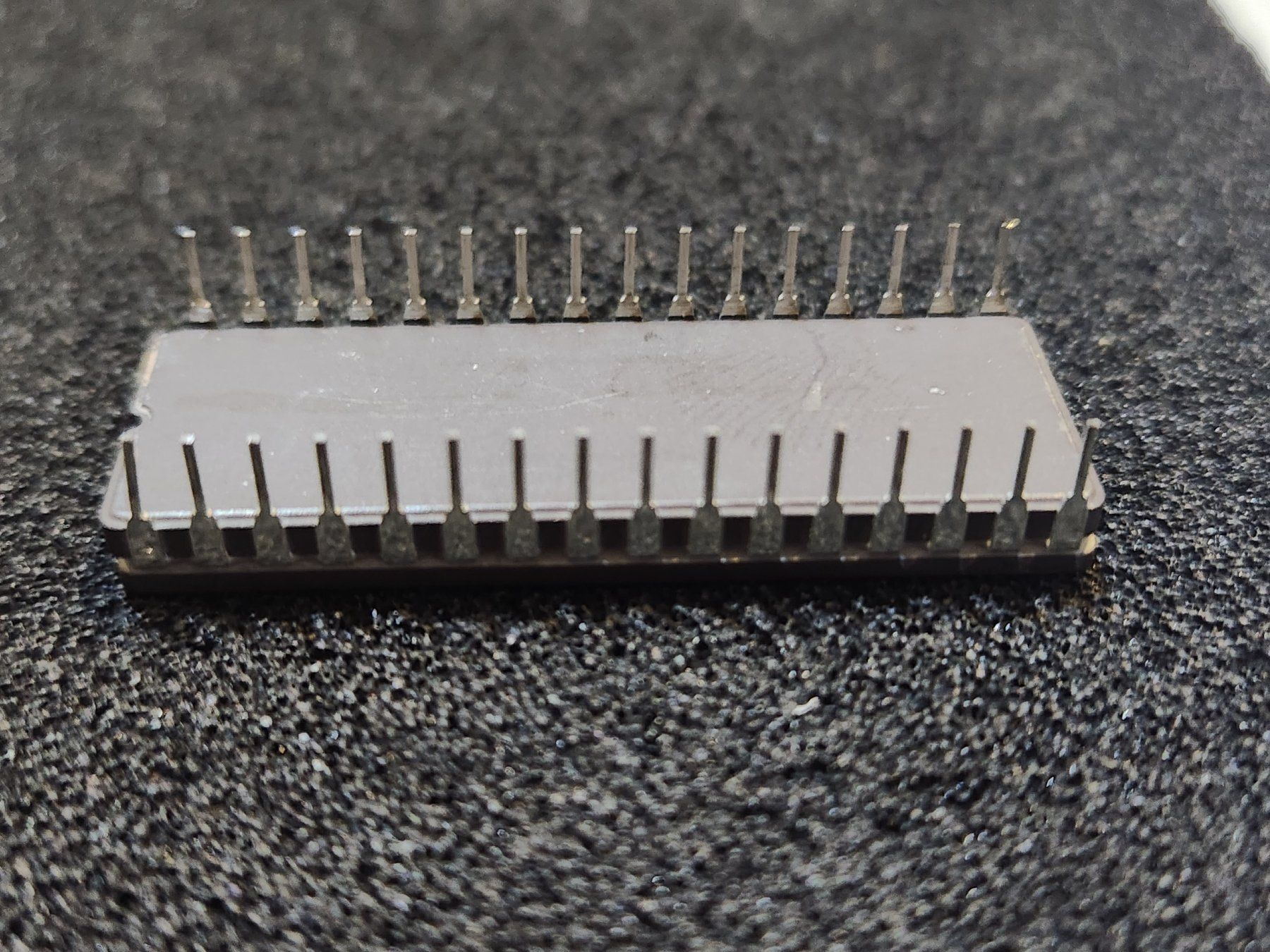 Componenti elettronici: EPROM E-PROM E PROM E_PROM Stückpreis gemäss Dimension Menge – Nuovo (secondo la descrizione) da Niederneunforn venduto da Gusti123 8