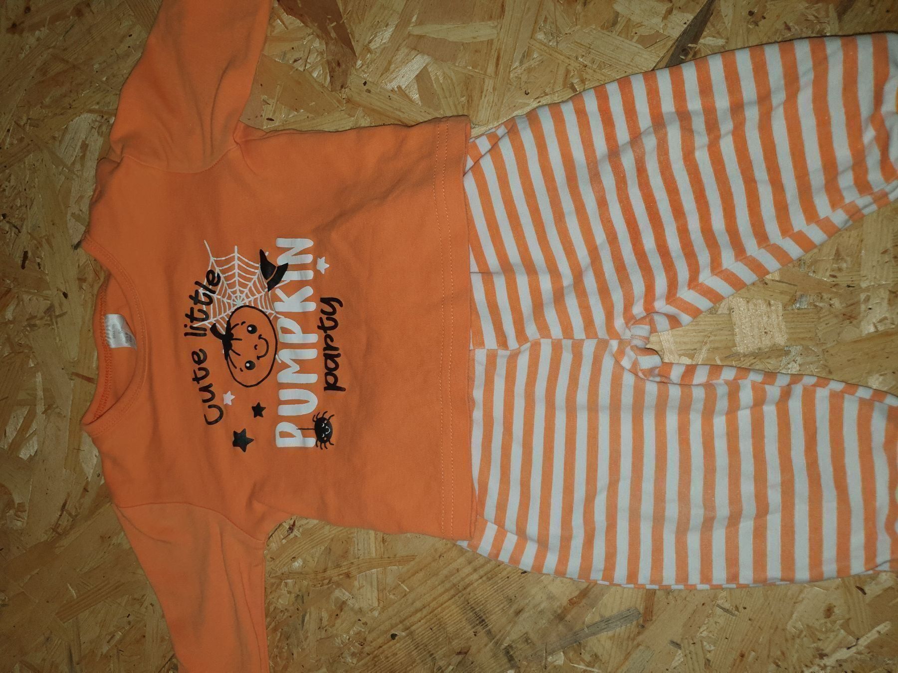Pyjamas & Ähnliches: Pyjama Halloween Grösse 80 – Neu (gemäss Beschreibung) aus Berg TG von lisboa.sky
