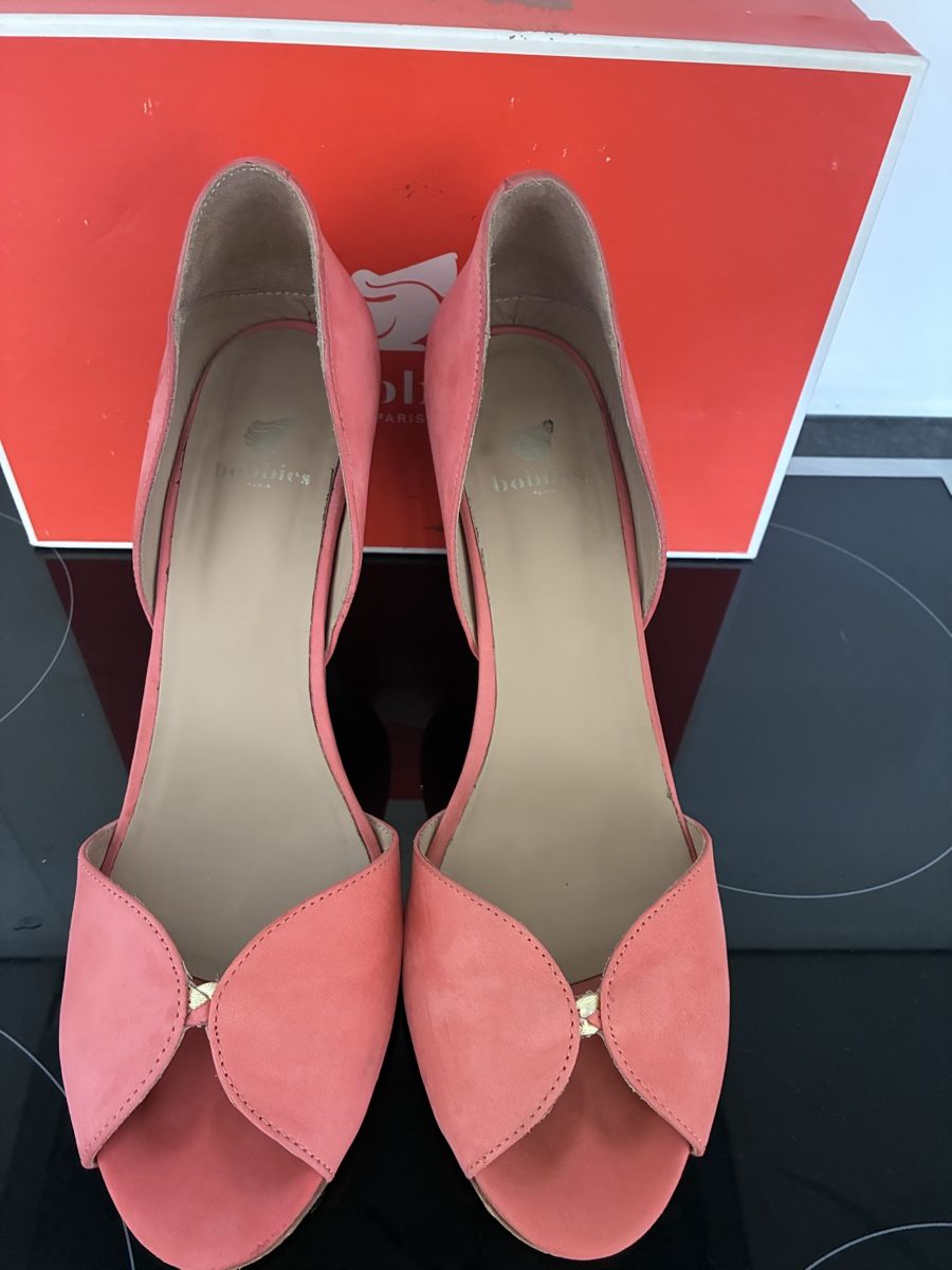 Scarpe da donna: Escarpins de Bobbies – Usato da Lausanne venduto da lewis04 3