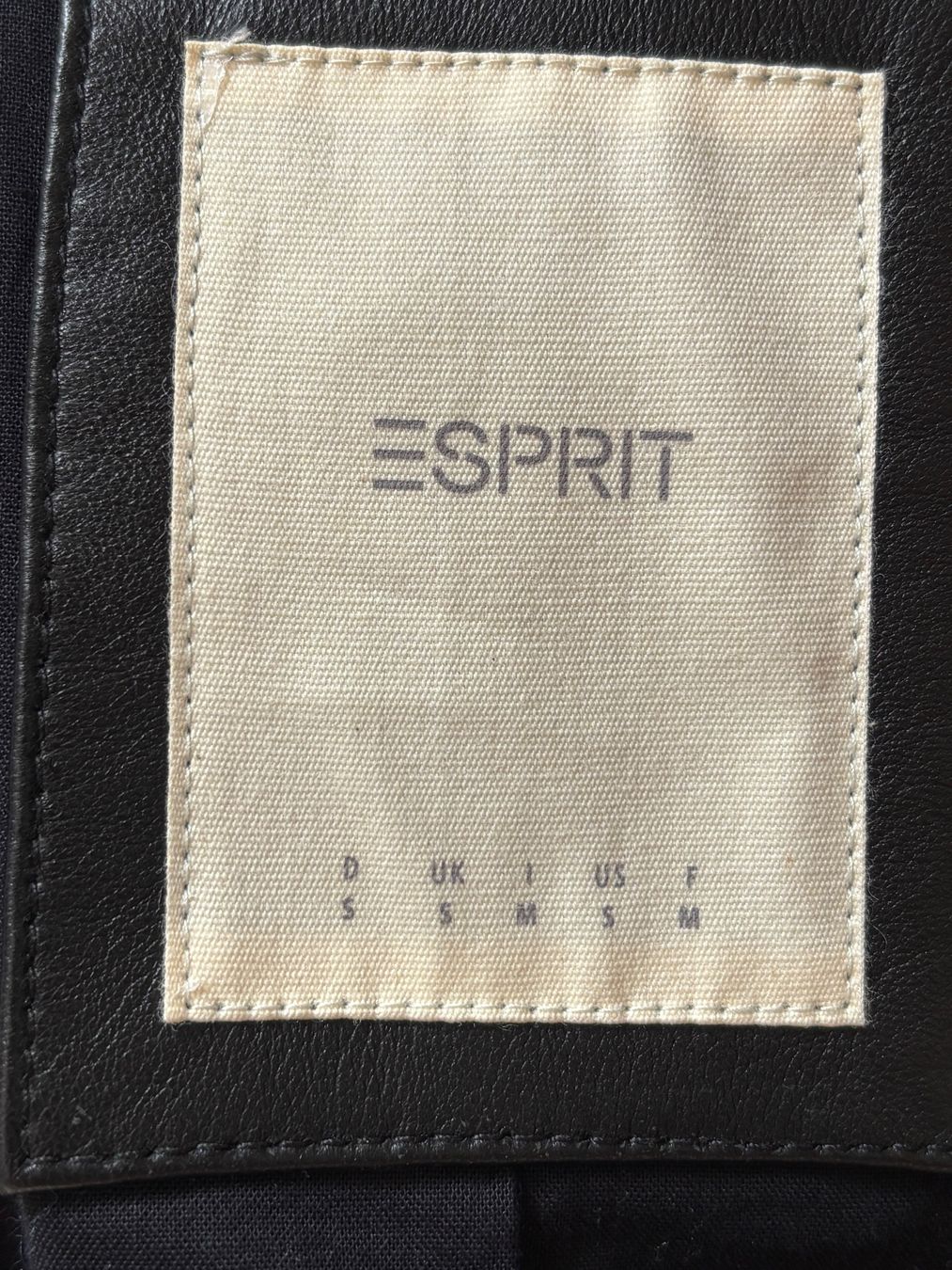 Esprit Vestes: Veste en cuire noir veritable – D'occasion à Fribourg par Vinhell 3
