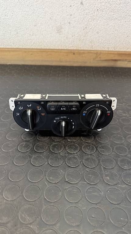 Accessori per altri veicoli: Pannello AC Impreza STI  – Usato da Molare venduto da RDT-Car