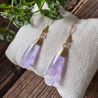 Vergoldete Tropfen-Ohrhänger aus AMETHYST Naturstein