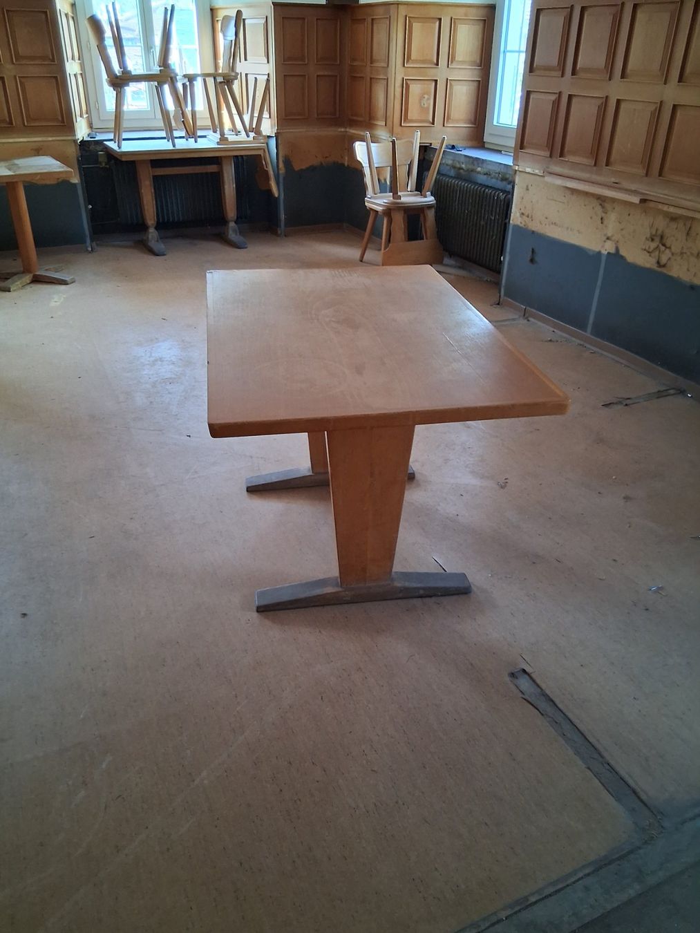 Tavoli: Massiver Holztisch – Usato da Mels venduto da fre_kqy2 1
