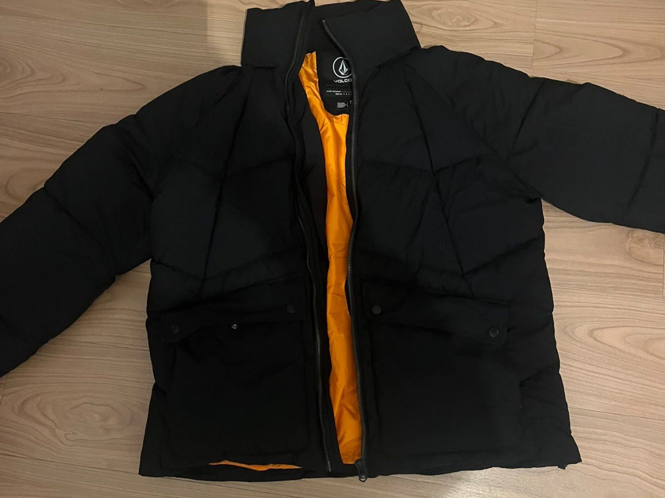 Volcom Jacken: Volcom Winterjacke – Neu (gemäss Beschreibung) aus Seewis-Schmitten von GMM96