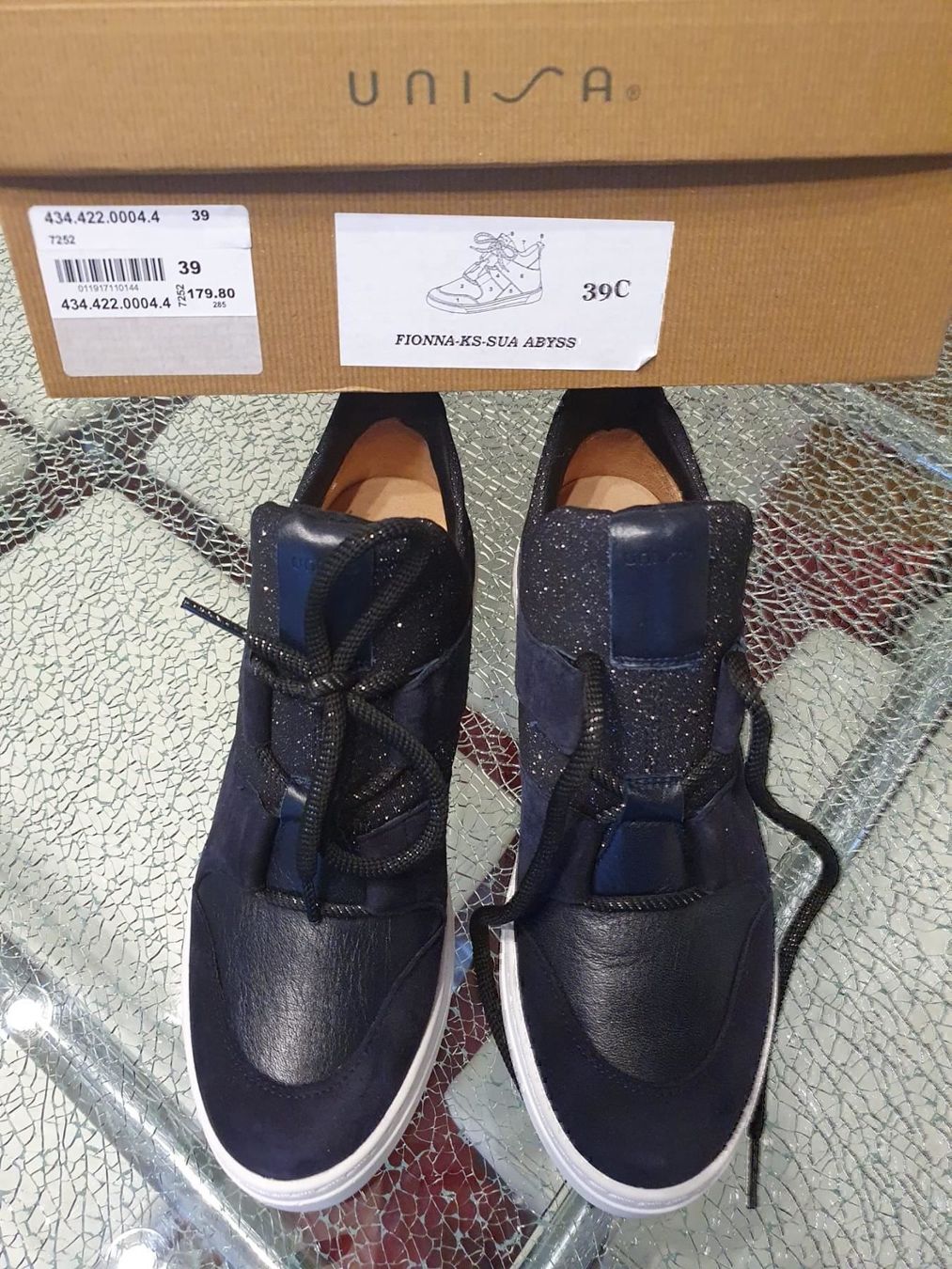 Unisa Damenschuhe: Unisa Gr. 39 – Neu und originalverpackt aus Luzern von Reni025