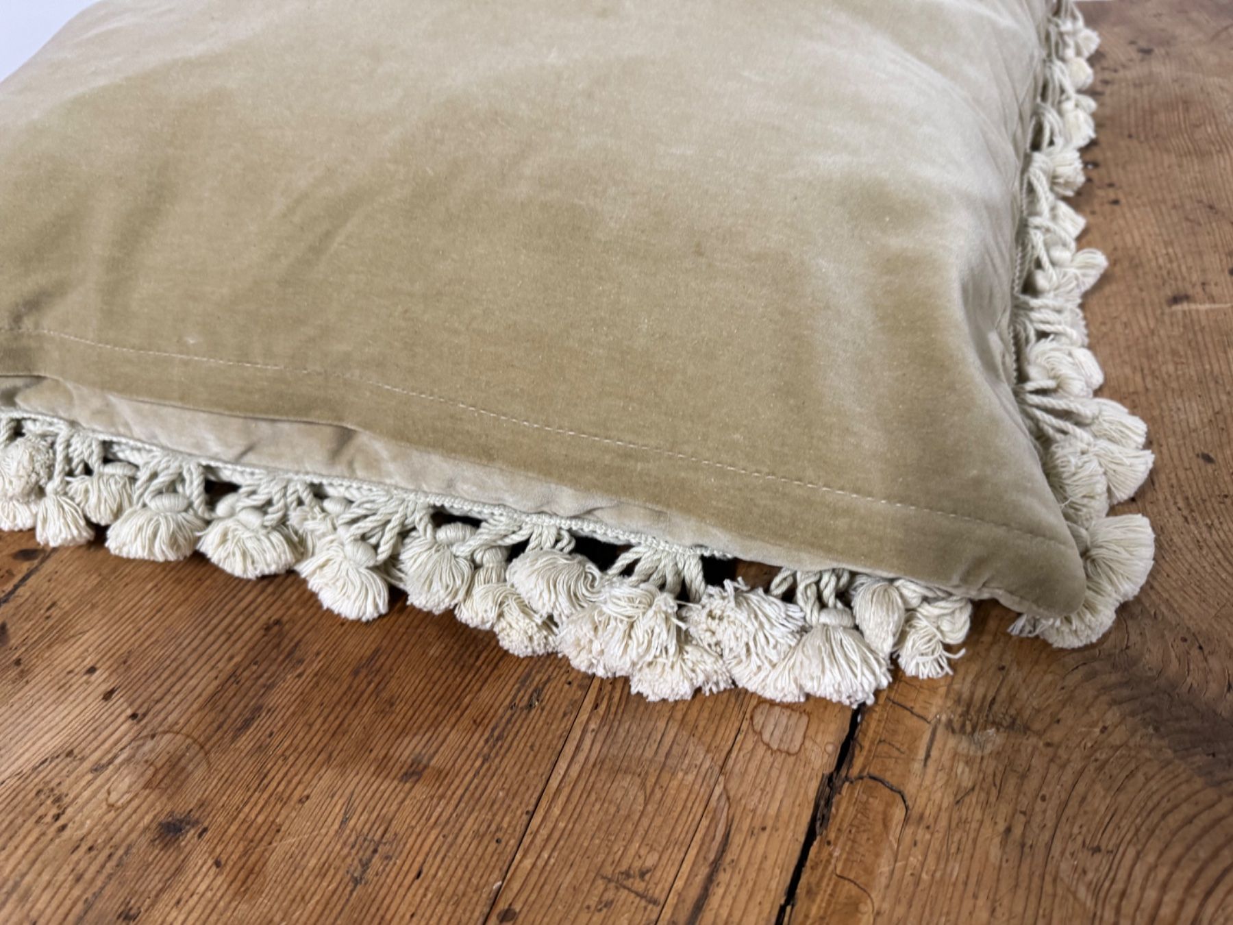 Cuscini: French Victorian Rosas Drape Floral Pillow Set – Usato da Gsteig b. Gstaad venduto da Auctionly 6