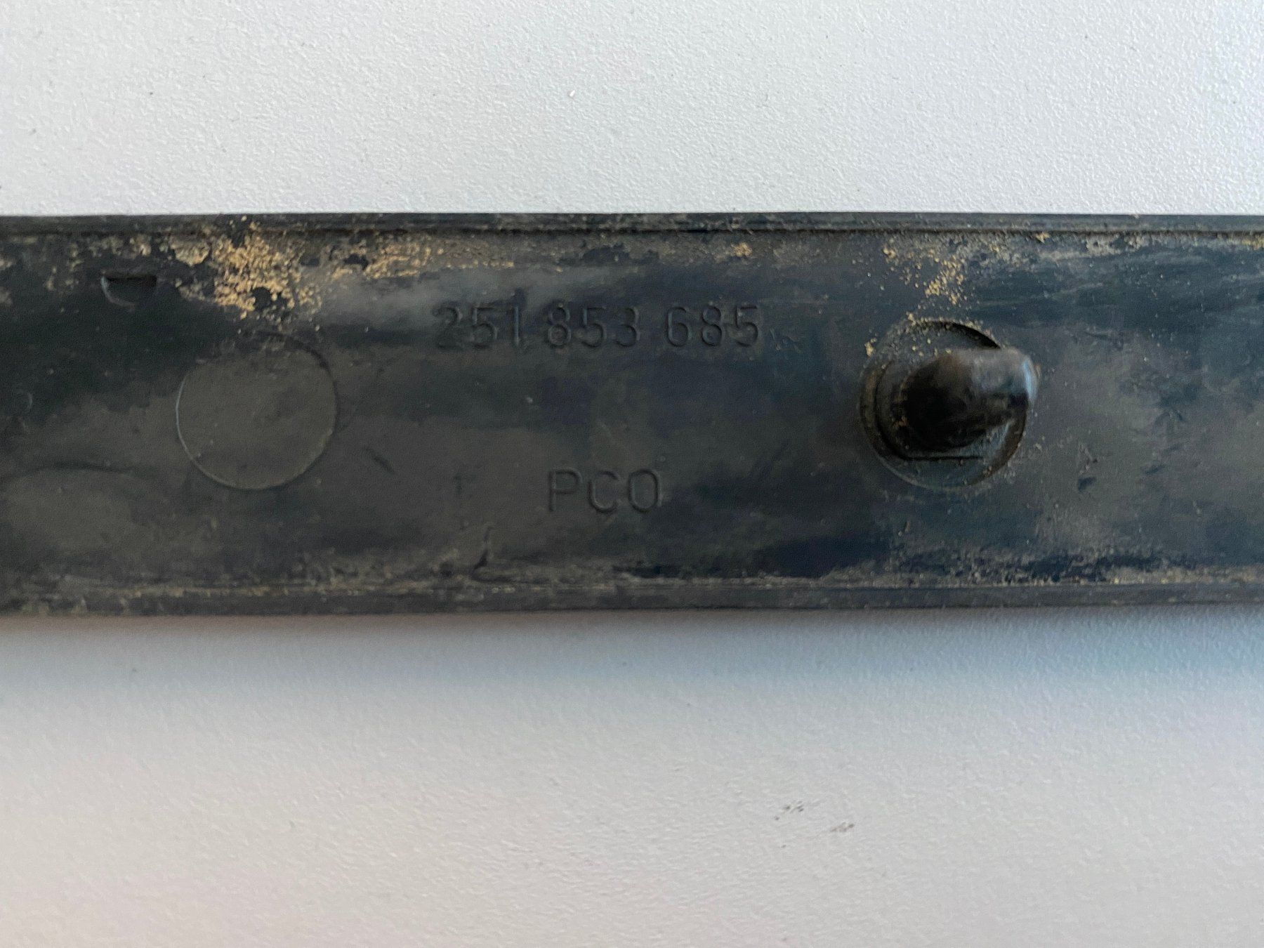 VW Tutti pezzi di ricambio auto: VW Volkswagen Emblem – Usato da Alpnachstad venduto da Rucksack10 2