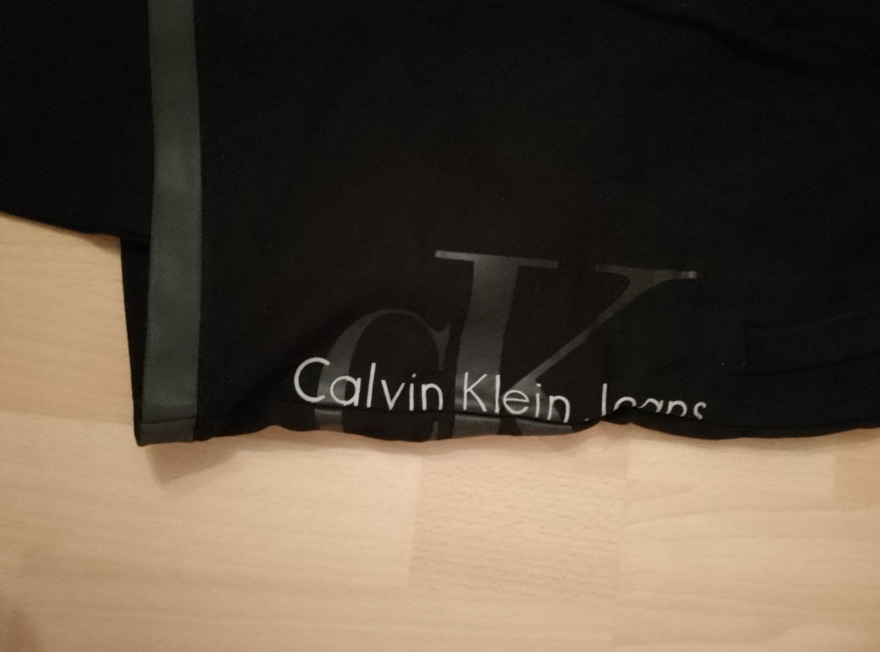 Calvin Klein Leggings: Short / Calvin Klein /taille L – Usato da Dombresson venduto da sev_bsb8 5