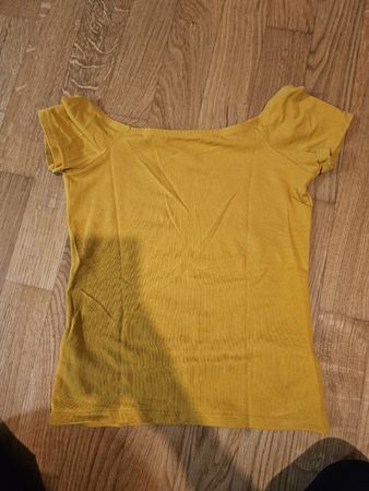 Senfgelbes Shirt Gr. xs Schulterfrei top Sommerlich