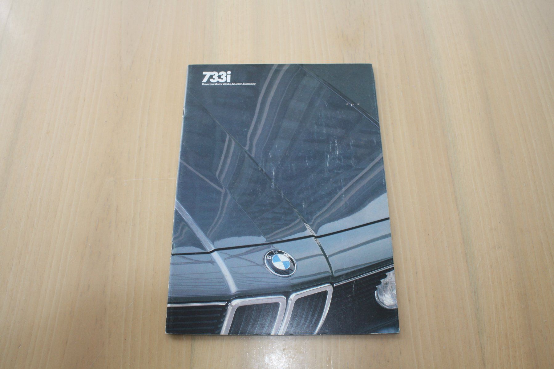 BMW Documenti: BMW 733i USA-Prospekt 1984 – Usato da Wikon venduto da erwin400