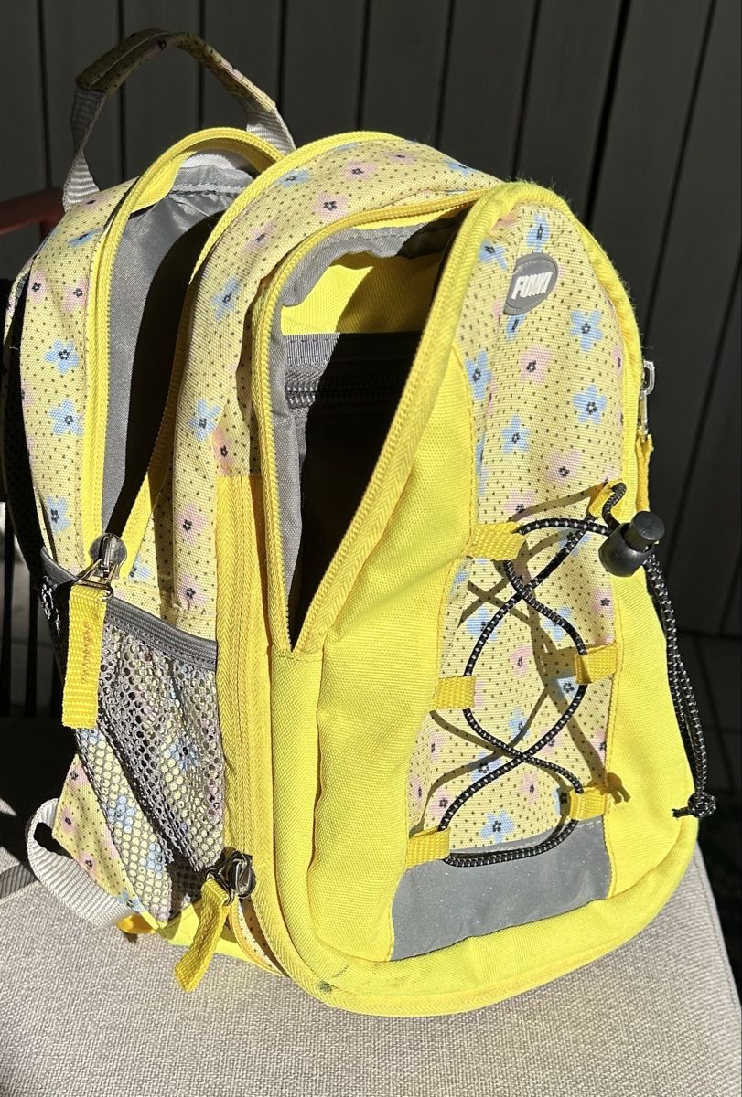 Funki Kindertaschen: FUNKI Rucksack gelb geblümt Kinder – Gebraucht aus Uster von giggs2323 1