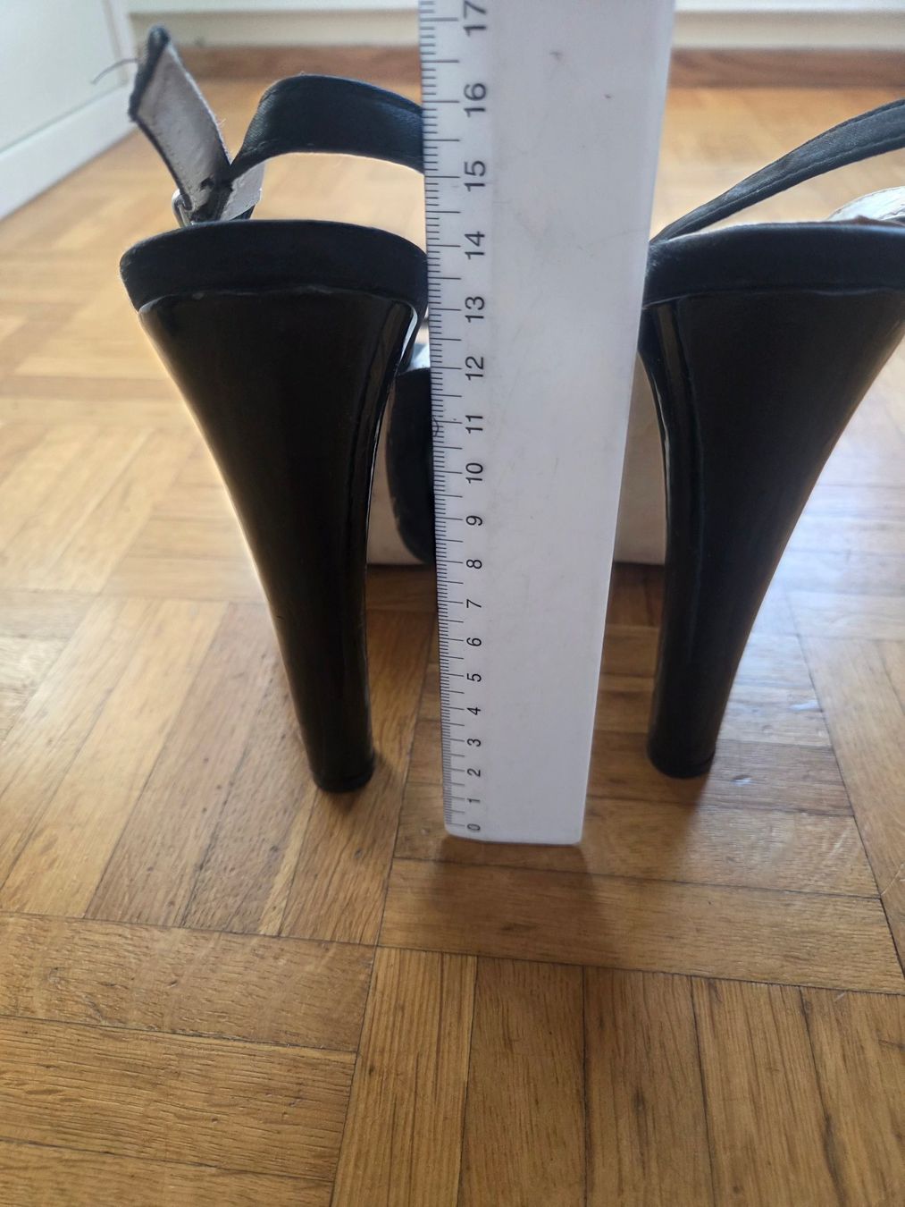 Scarpe da donna: Highheels Gr. 39 – Usato da Basel venduto da Roundtrip 2