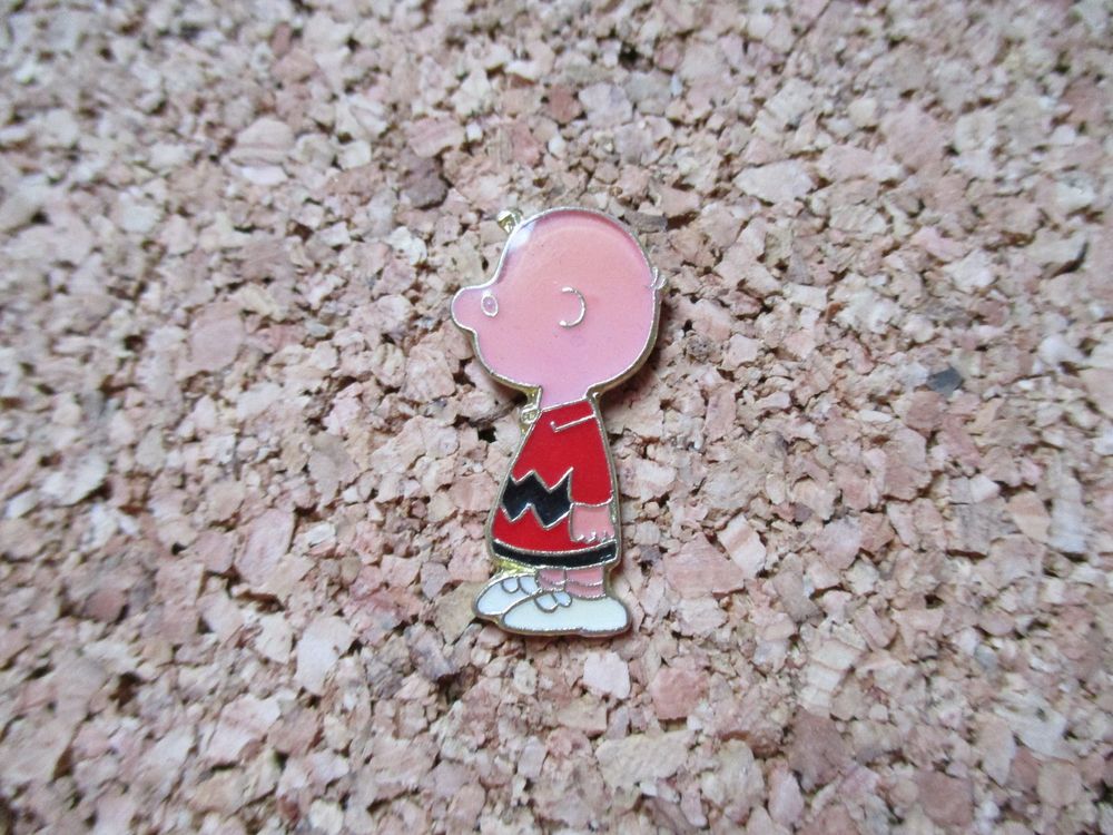 Charlie Brown Die Peanuts Pin | Kaufen auf Ricardo