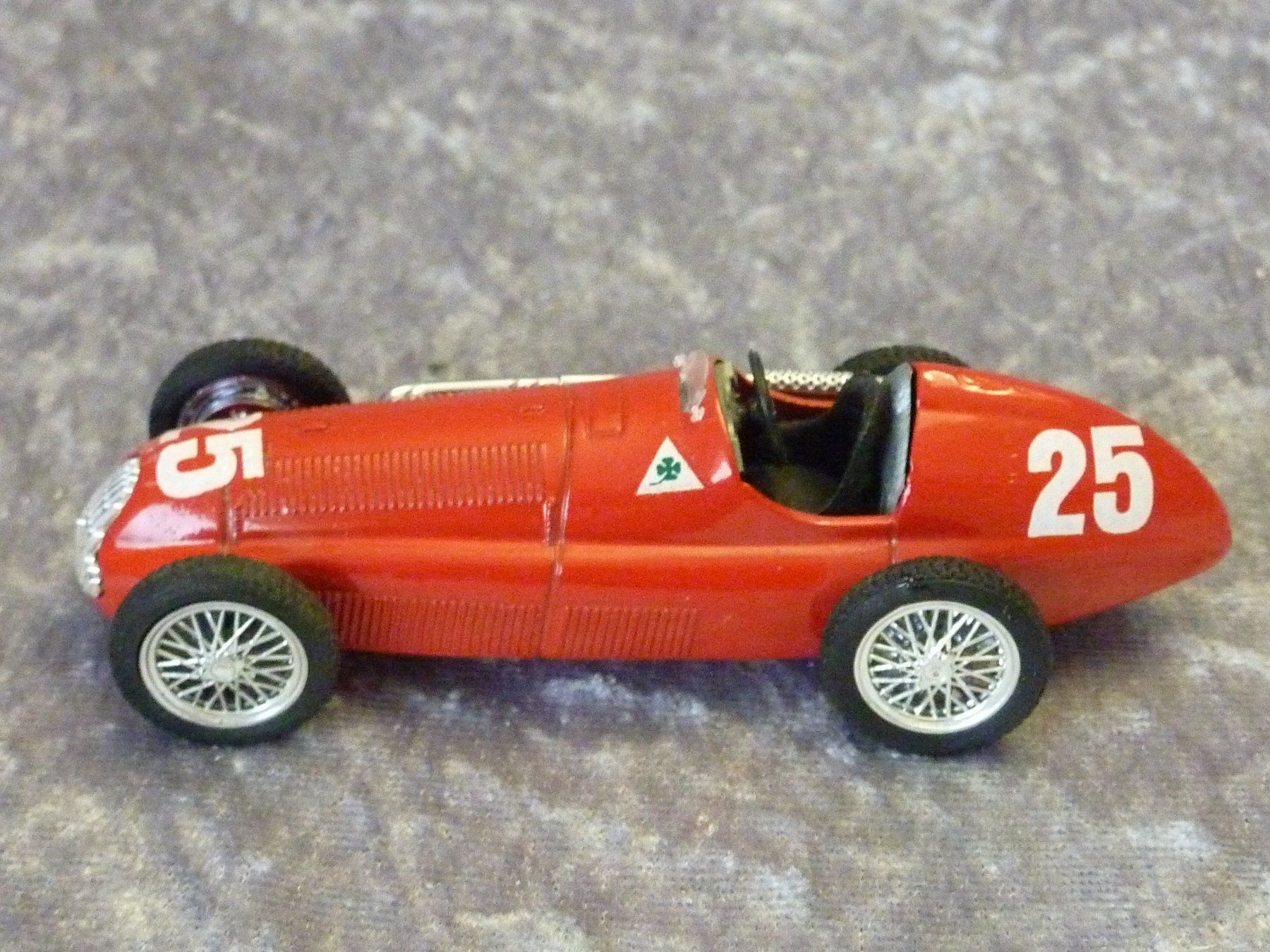 Alfa Romeo Modellini d'auto: Alfa Romeo 158 #25  1:43 – Usato da Dürrenäsch venduto da modellautos4you 1