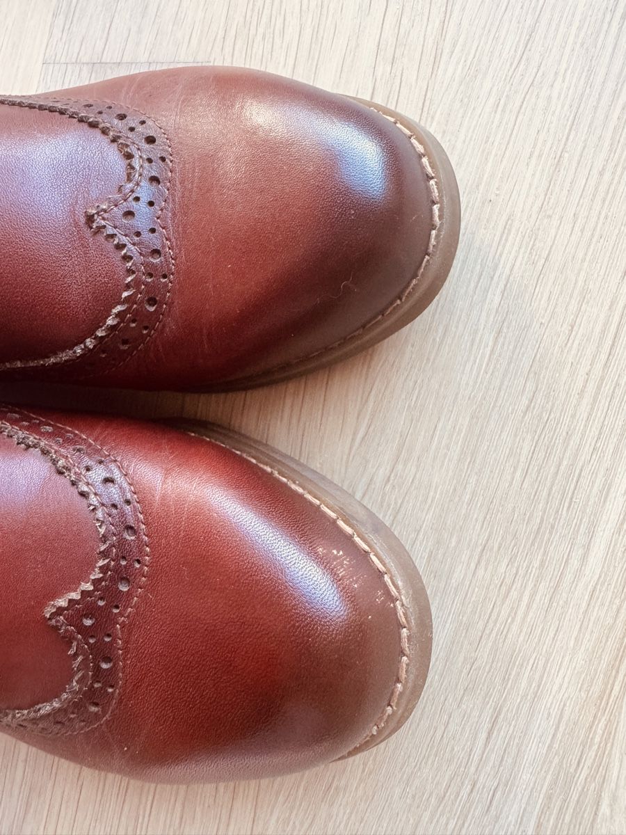 Damenschuhe: Bata Slip-on leather loafers with brogue detailing – Gebraucht aus Dübendorf von Lzz1224 3