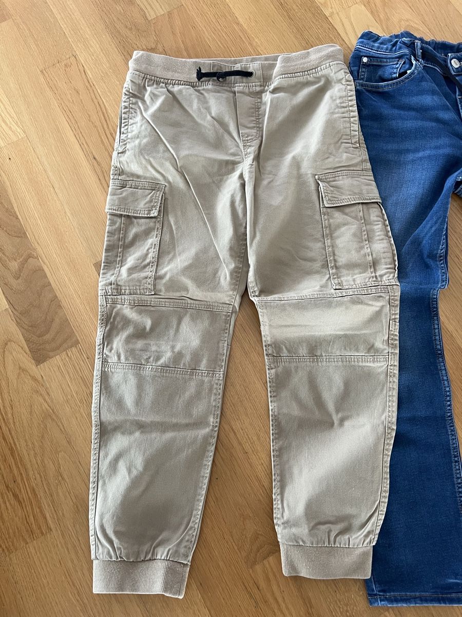 Tommy Hilfiger Pantaloni: Gr. 152 H&M Tommy Hilfiger – Usato da Kreuzlingen venduto da Littelmisssunshine 1