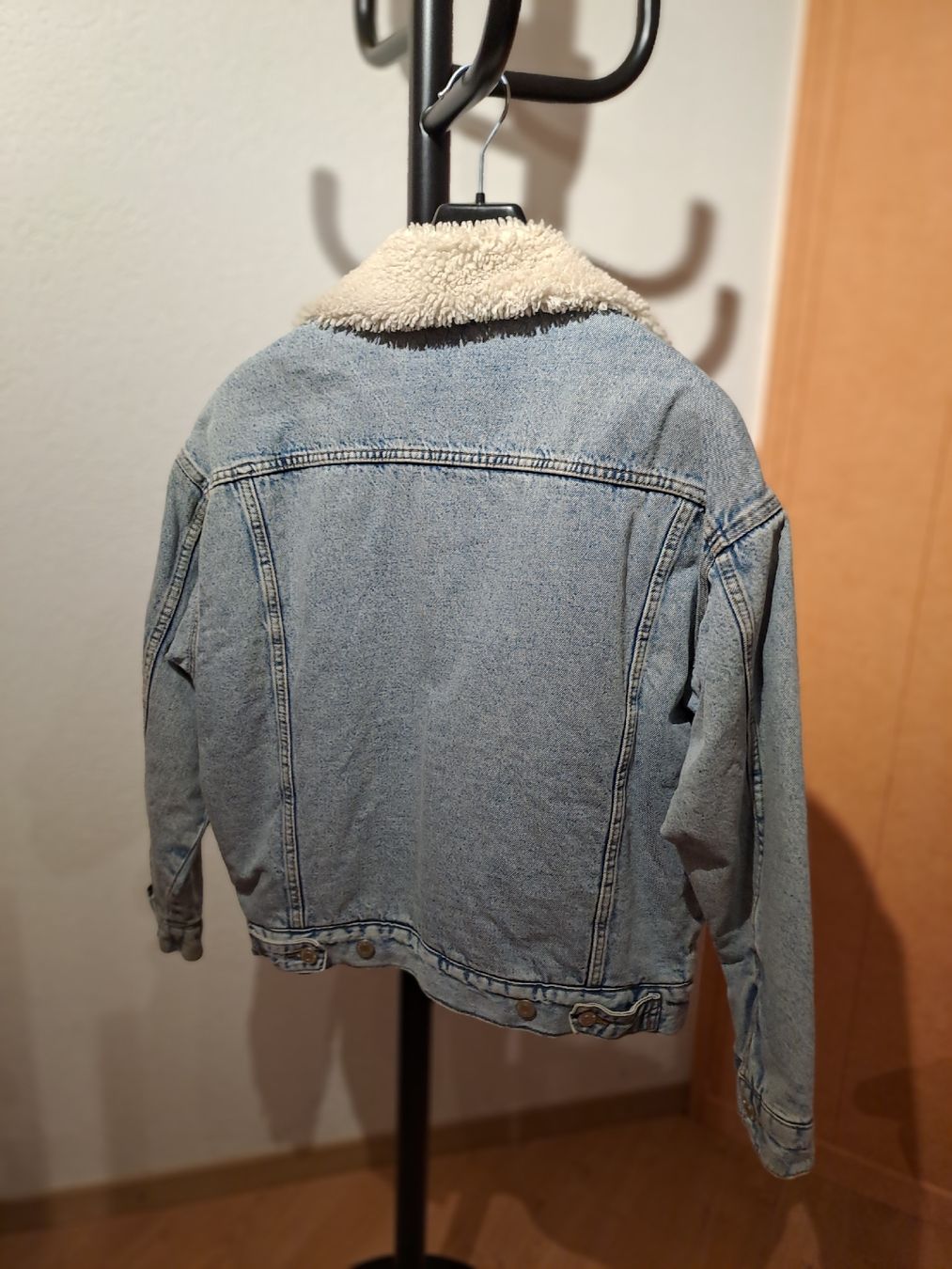 Giacche: Veste en jean doublée chaude – Usato da Valeyres-sous-Montagny venduto da Romy. 3