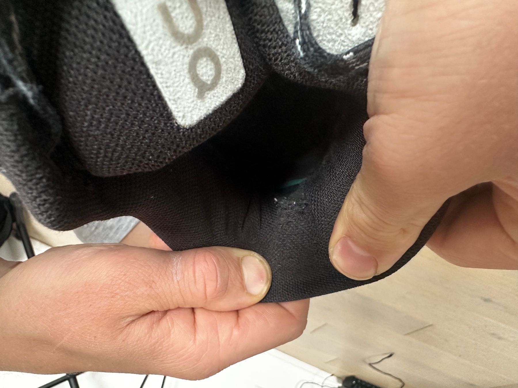 On Scarpe da uomo: ON Running Grösse 42,5 – Difettoso da Diessenhofen venduto da len_9tlh 4