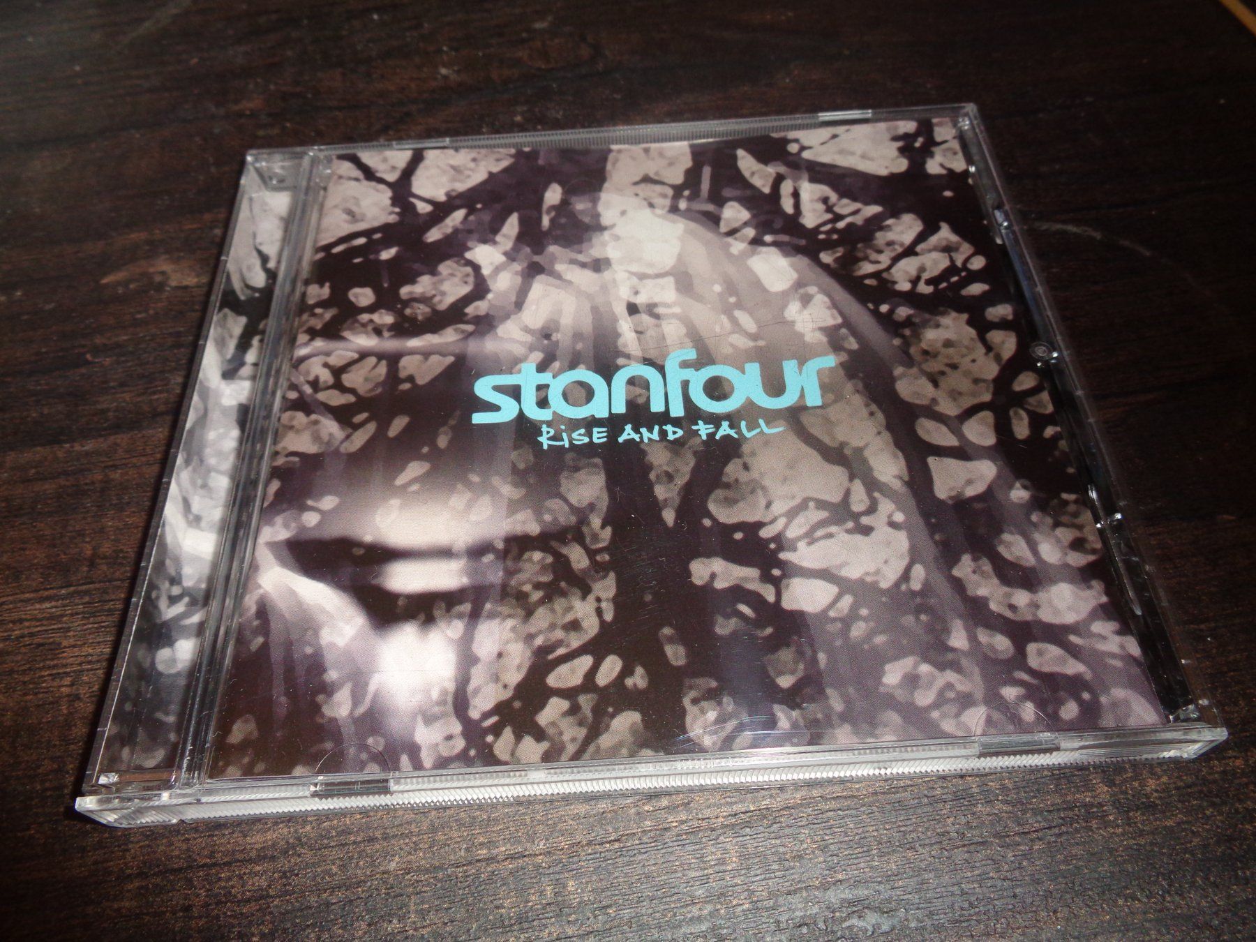 CDs: Stanfour - Rise and Fall CD – Gebraucht aus Olten von Disc-Ausverkauf
