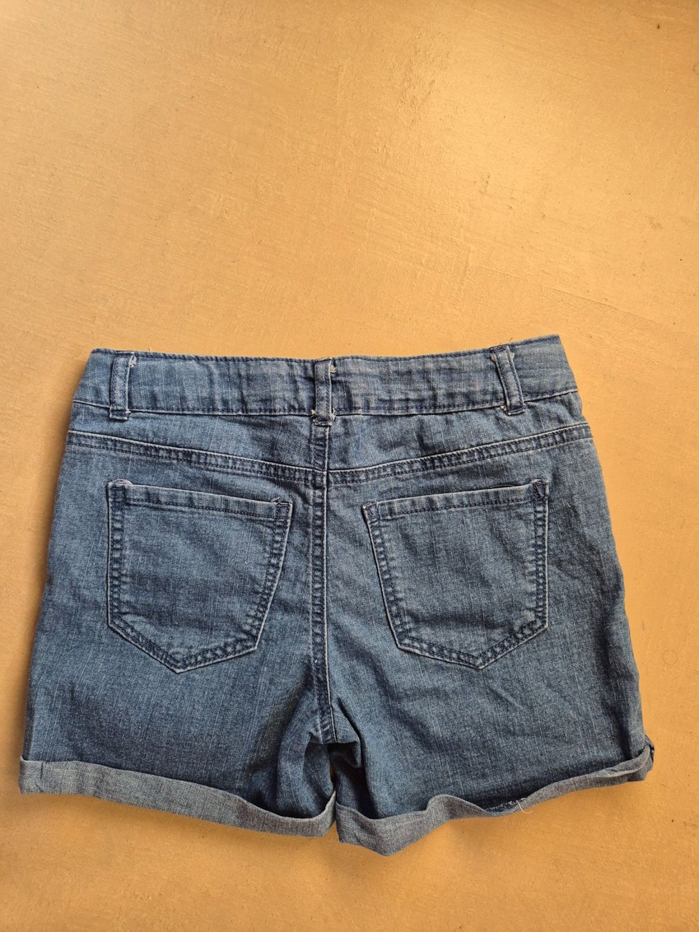 Pantaloni: Coole Jeans Shorts, Grösse 140, – Nuovo (secondo la descrizione) da Dietikon venduto da grafad 1