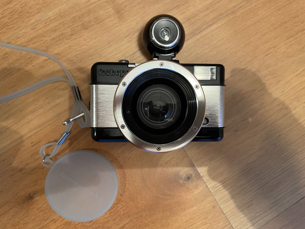 Fotocamera: Fisheye 2 Kamera mit Ringblitz & Circle Cutter I Lomograph – Nuovo e nell'imballaggio originale da Russikon venduto da stemmi01 2
