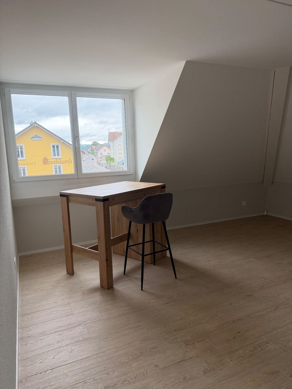 Ladenausstattungen & Messebau: Pult, Höcker mit Barschrank – Neu (gemäss Beschreibung) aus Holderbank AG von Jrs2012 3