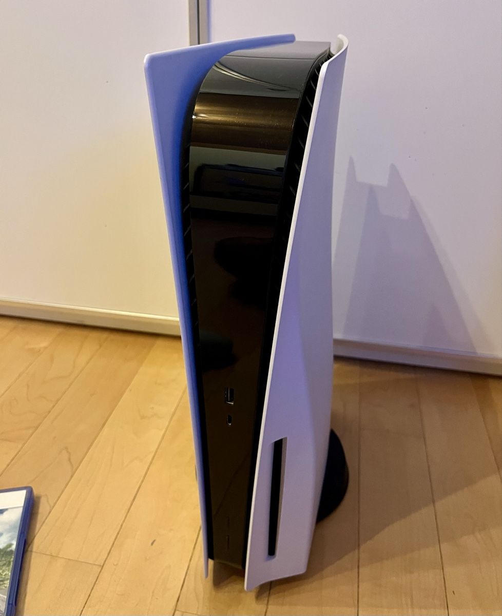 Sony Konsolen: Playstation 5 (inkl. Controller + 5 Spiele) – Gebraucht aus Fahrwangen von rocer7 3