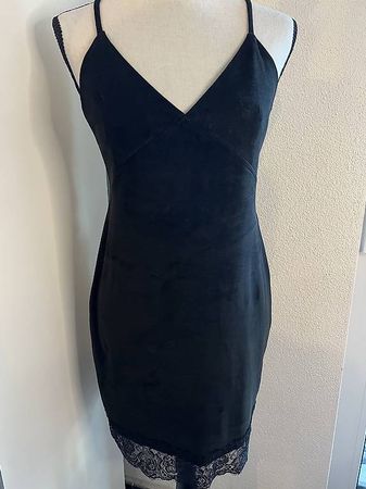 Schwarzes Kleid Grösse S