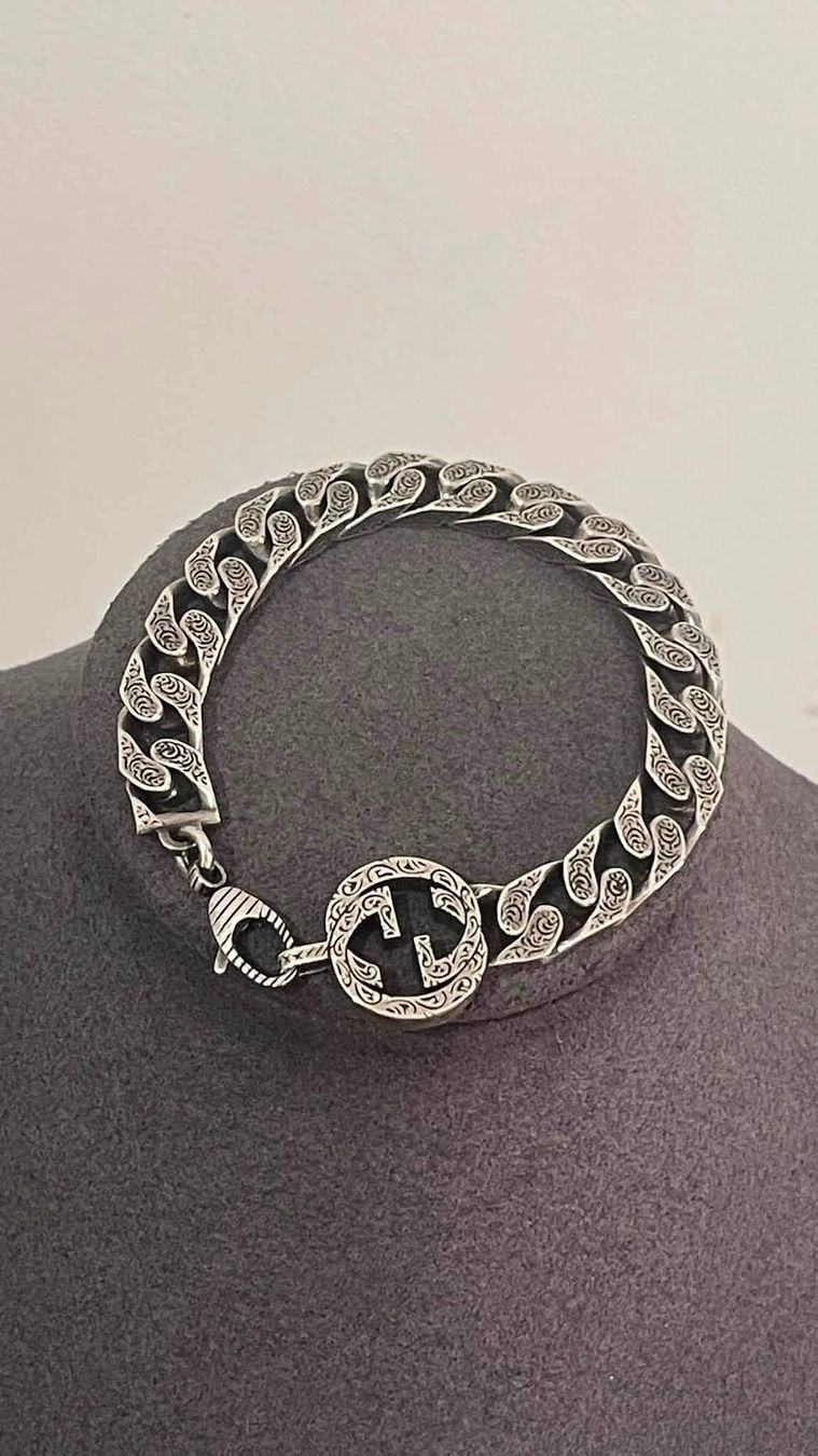Gucci Bracciali & Braccialetti: Bracelet Gucci Interlocking en argent bon état – Nuovo (secondo la descrizione) da Chavannes-Renens venduto da leh_8jcz 3