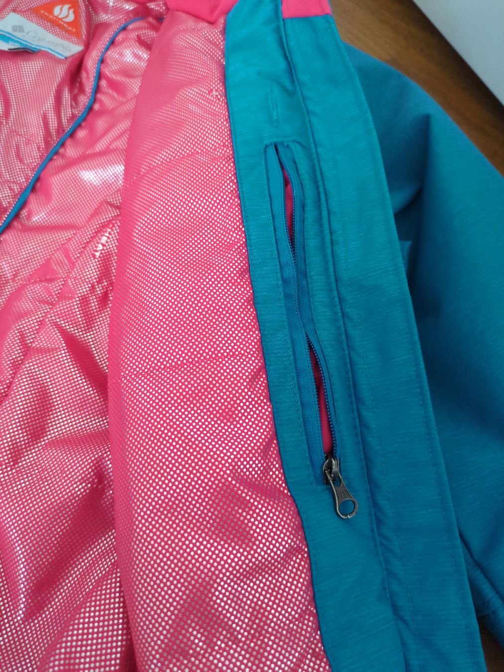 Jacken: Ski Jacke, Winterjacke, Damen, M – Gebraucht aus Luzern von reg_dq65 5