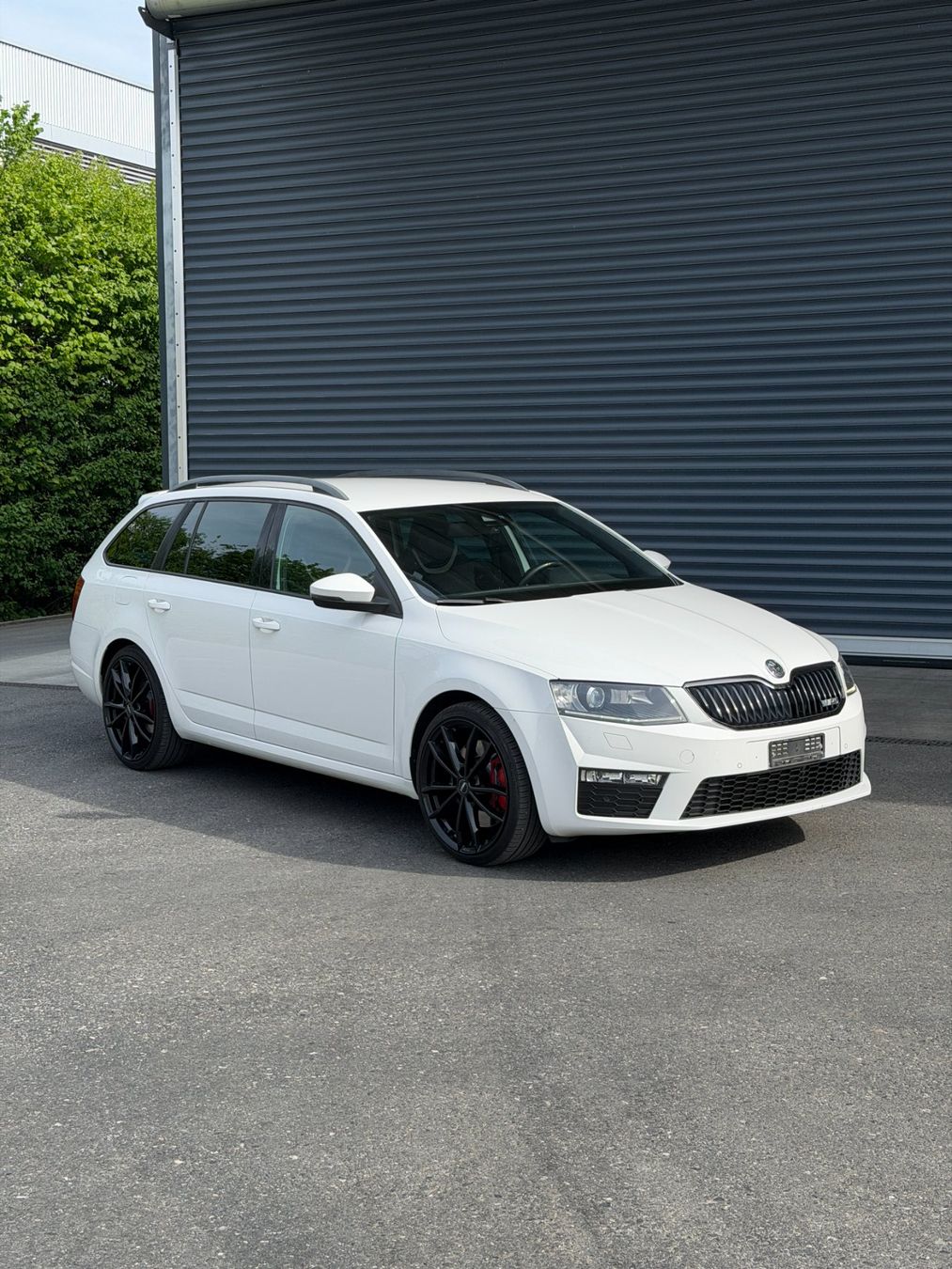 Skoda Autos: ŠKODA Octavia RS 2.0TSI DSG – Defekt aus Belp von neno24