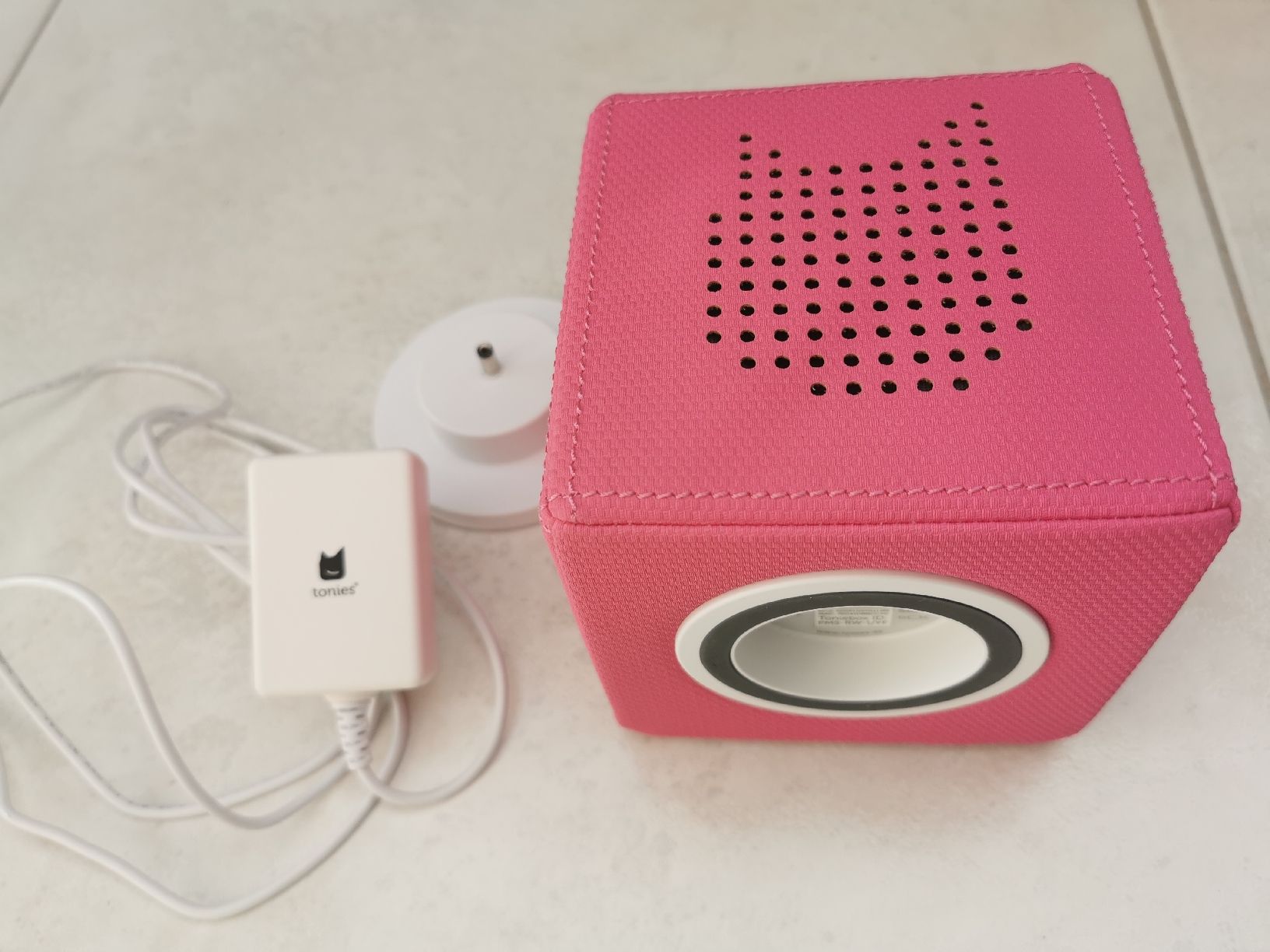 Tonies Spielzeuge: Toniebox Pink mit Ladestation – Gebraucht aus Brunnen von JJaime 3