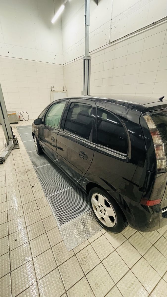 Opel Automobili: Opel Meriva 1.8 Benzin 2007 – Usato da Watt venduto da One_cond 1