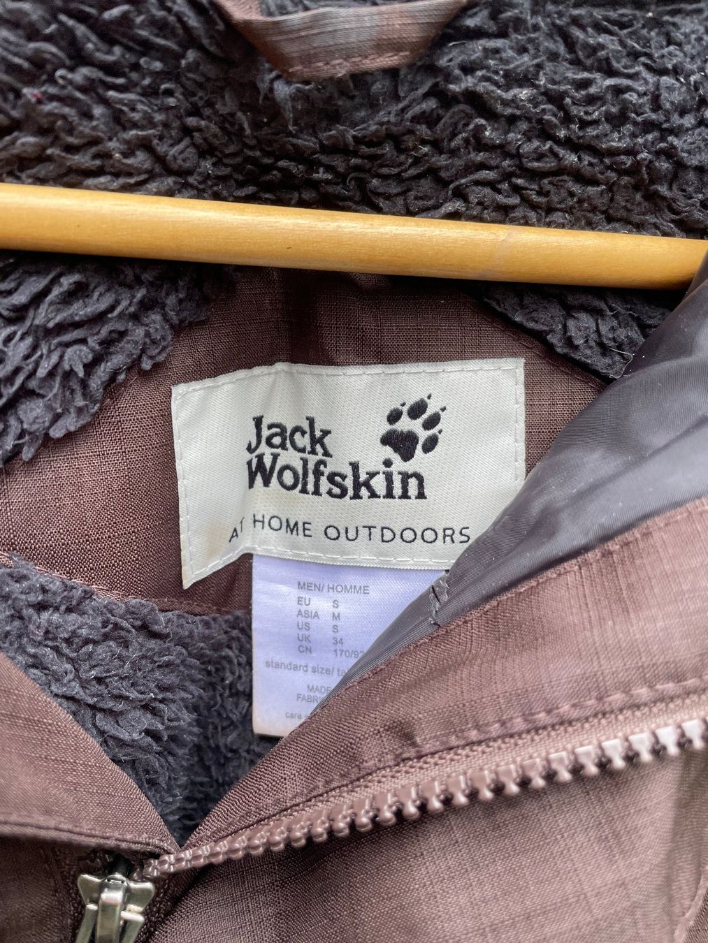 Jack Wolfskin Manteaux: Winter-Mantel – D'occasion à Forch par ESELSTEIN 1