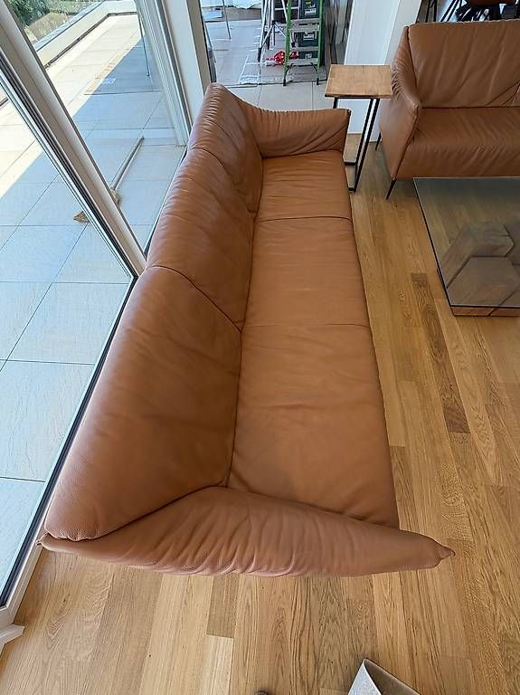Divani: Echt-Ledersofa in Cognac Farbe 3er und 2er Sitz – Usato da Embrach venduto da ber_8fgp 1