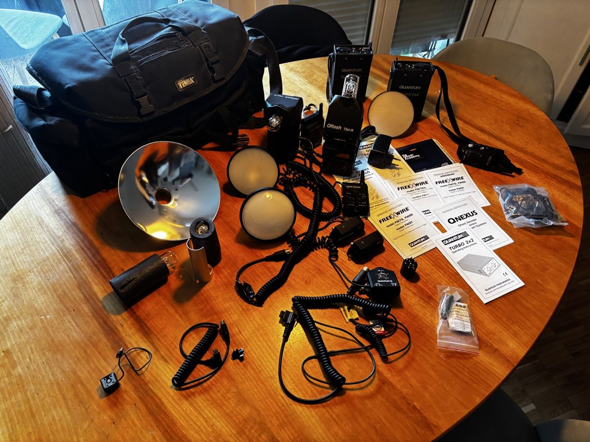 Flash: 2 QUANTUM FLASH FULL ACCESSOIRE – Usato da Attalens venduto da gar_cpq6