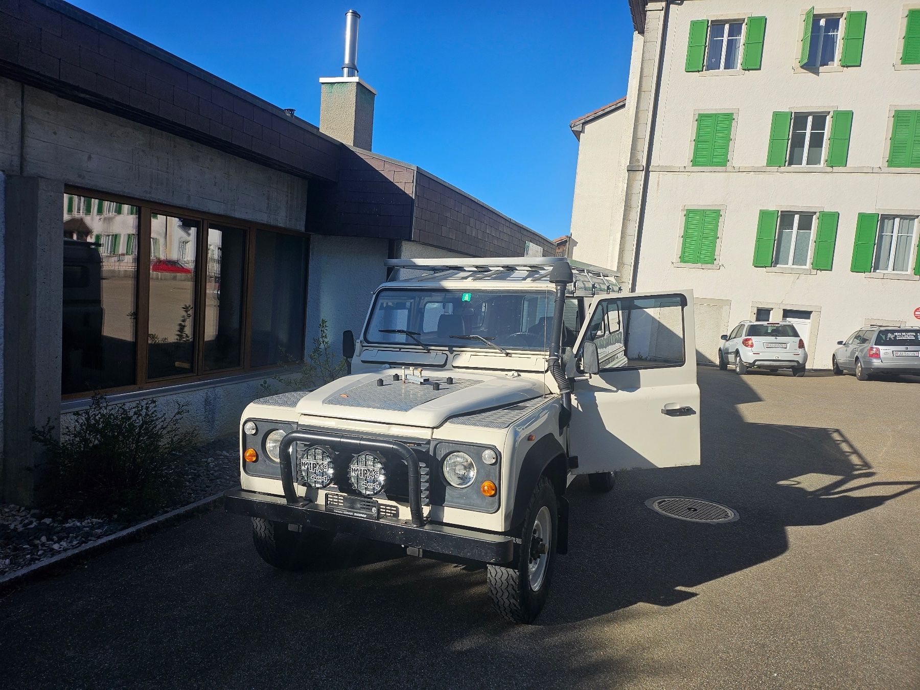 Land Rover Automobili: Land Rover 110 Td 2.5 – Usato da St-Brais venduto da Prunel72